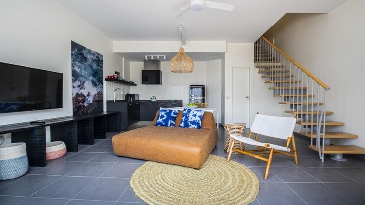 Duplex with Patio Terrace 